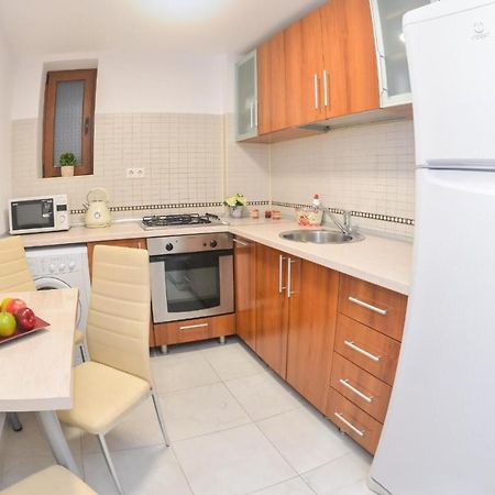 Spacious And Modern Apartment Close To Old City Bukarest Exterior foto