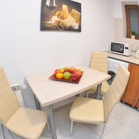Spacious And Modern Apartment Close To Old City Bukarest Exterior foto