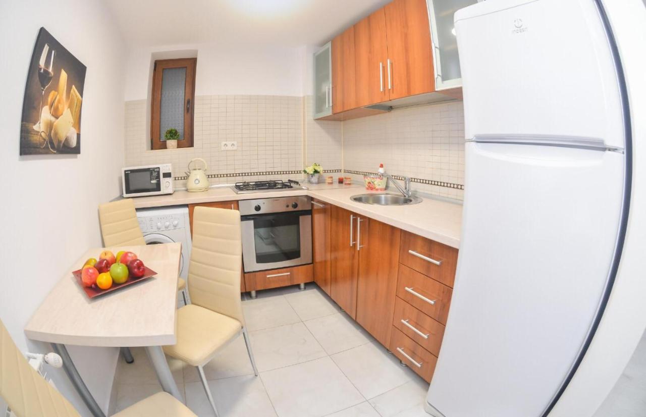 Spacious And Modern Apartment Close To Old City Bukarest Exterior foto
