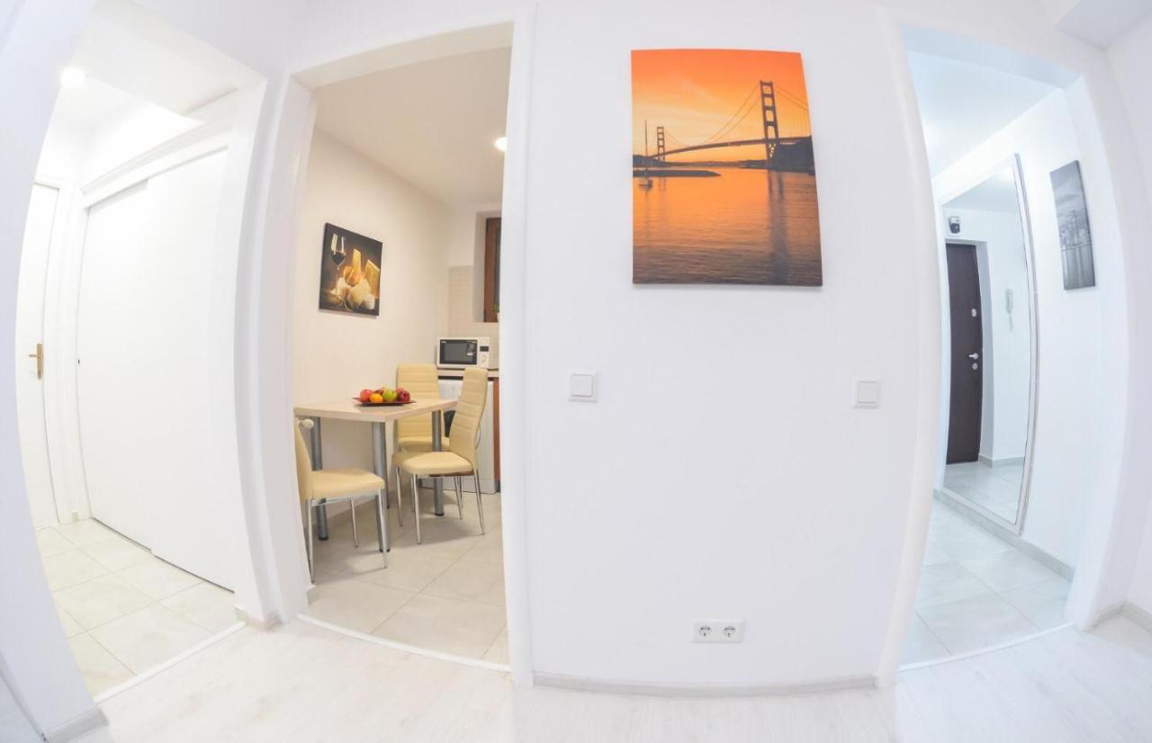 Spacious And Modern Apartment Close To Old City Bukarest Exterior foto